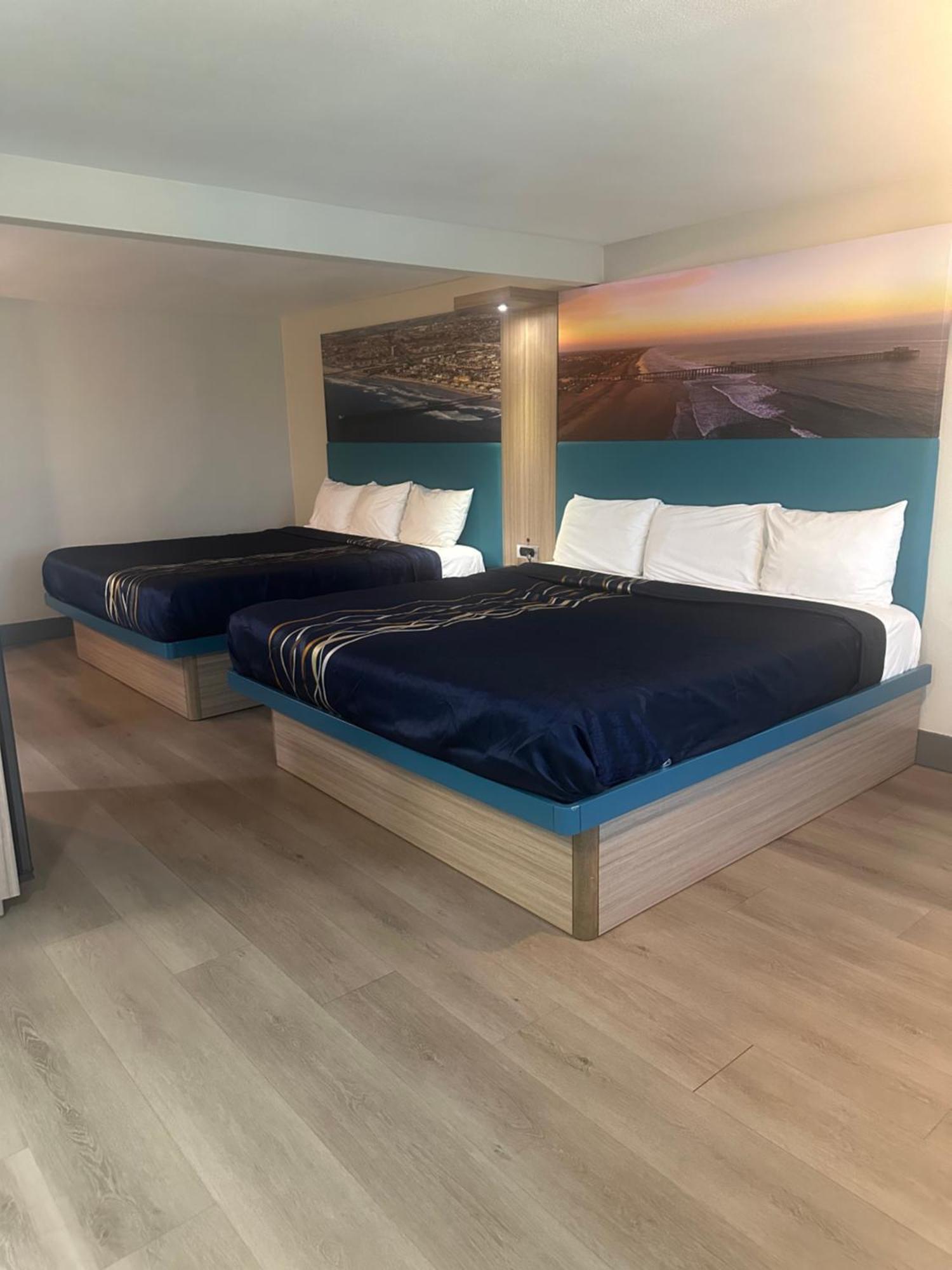 Super 8 By Wyndham Downtown 2*
