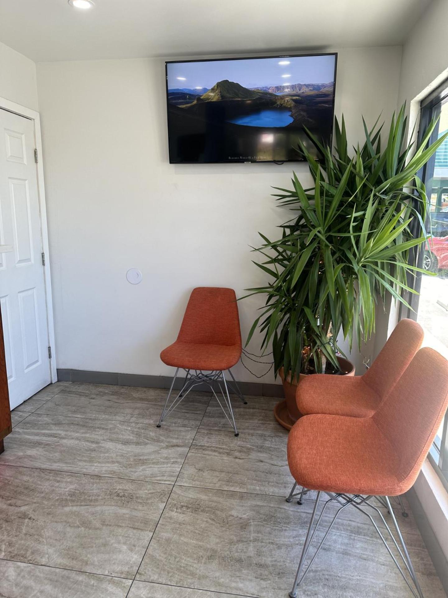 Hotel Super 8 By Wyndham Downtown 2*